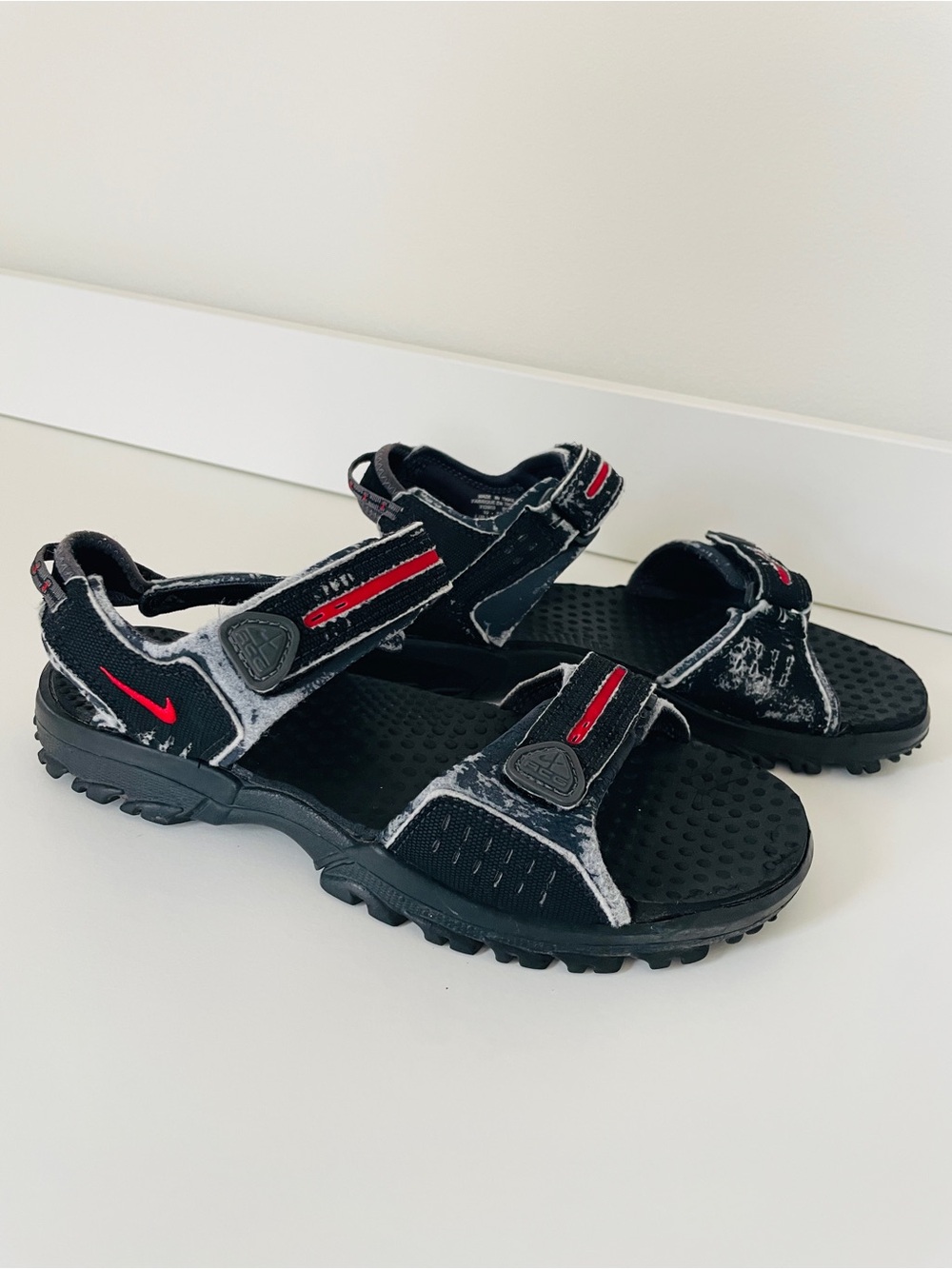 Nike Kids ACG Black Sandals with Red Accents